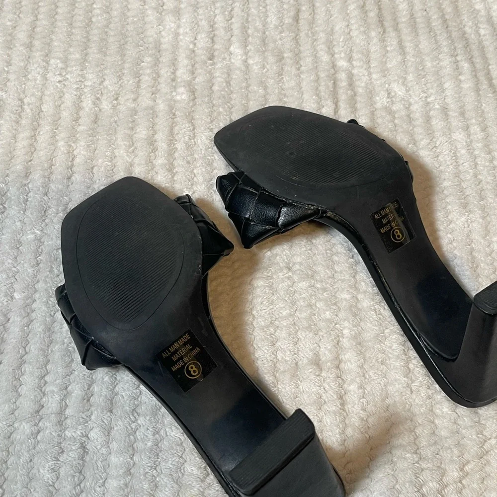 Elegant Black Woven Strap Heels - Picture 5 of 9